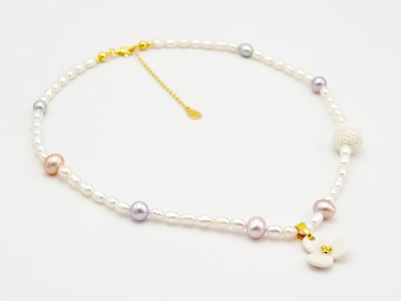 Choker paradă cu perle și floare mică albă