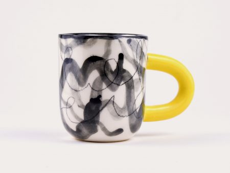 Cană / Linia de desen / pentru cafea sau ceai, din ceramică pictată manual. 11 cm înălțime. Diametru 8 cm. Design unicat Gruni.